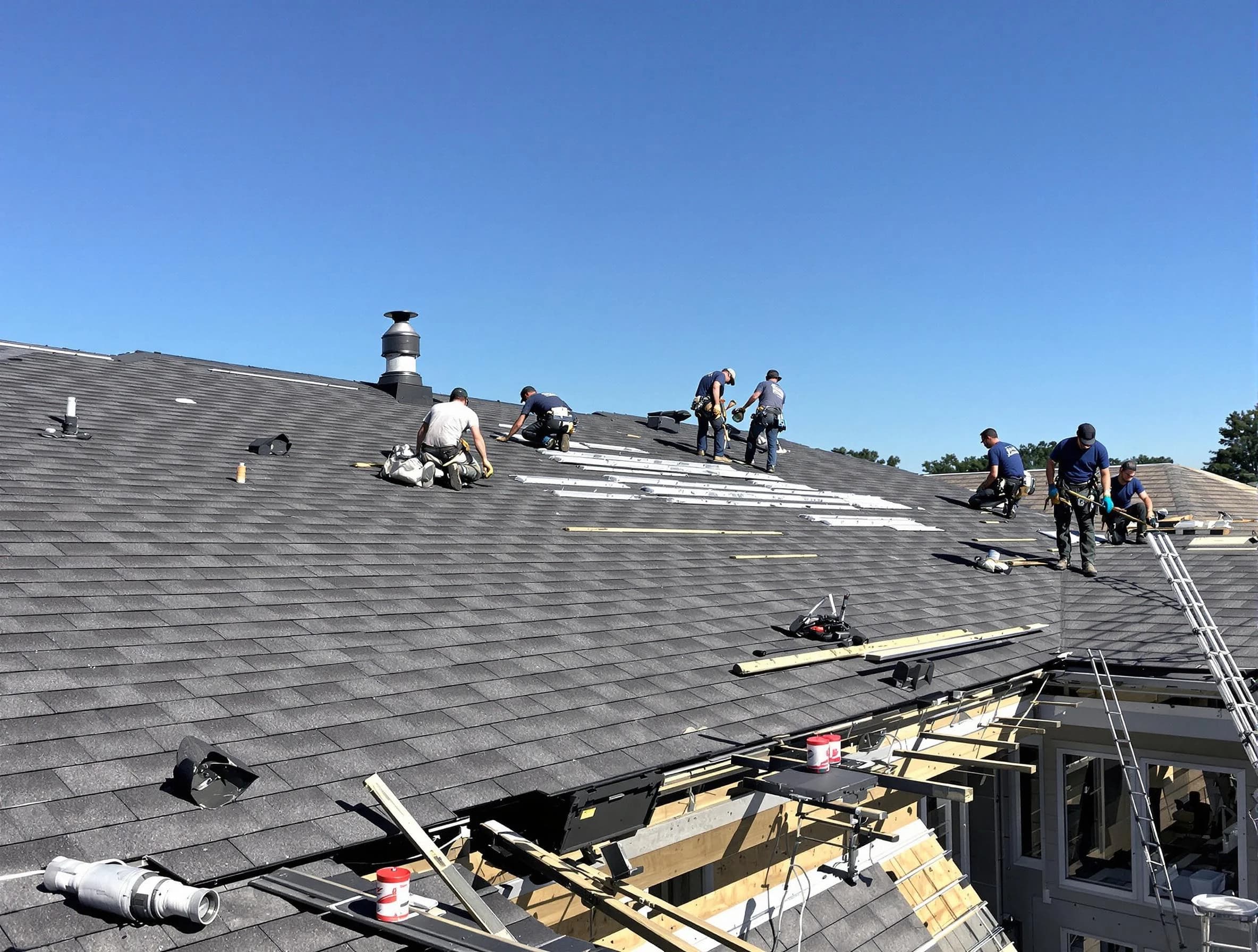 Solon Roofing Company experts performing roof installation in Solon, OH